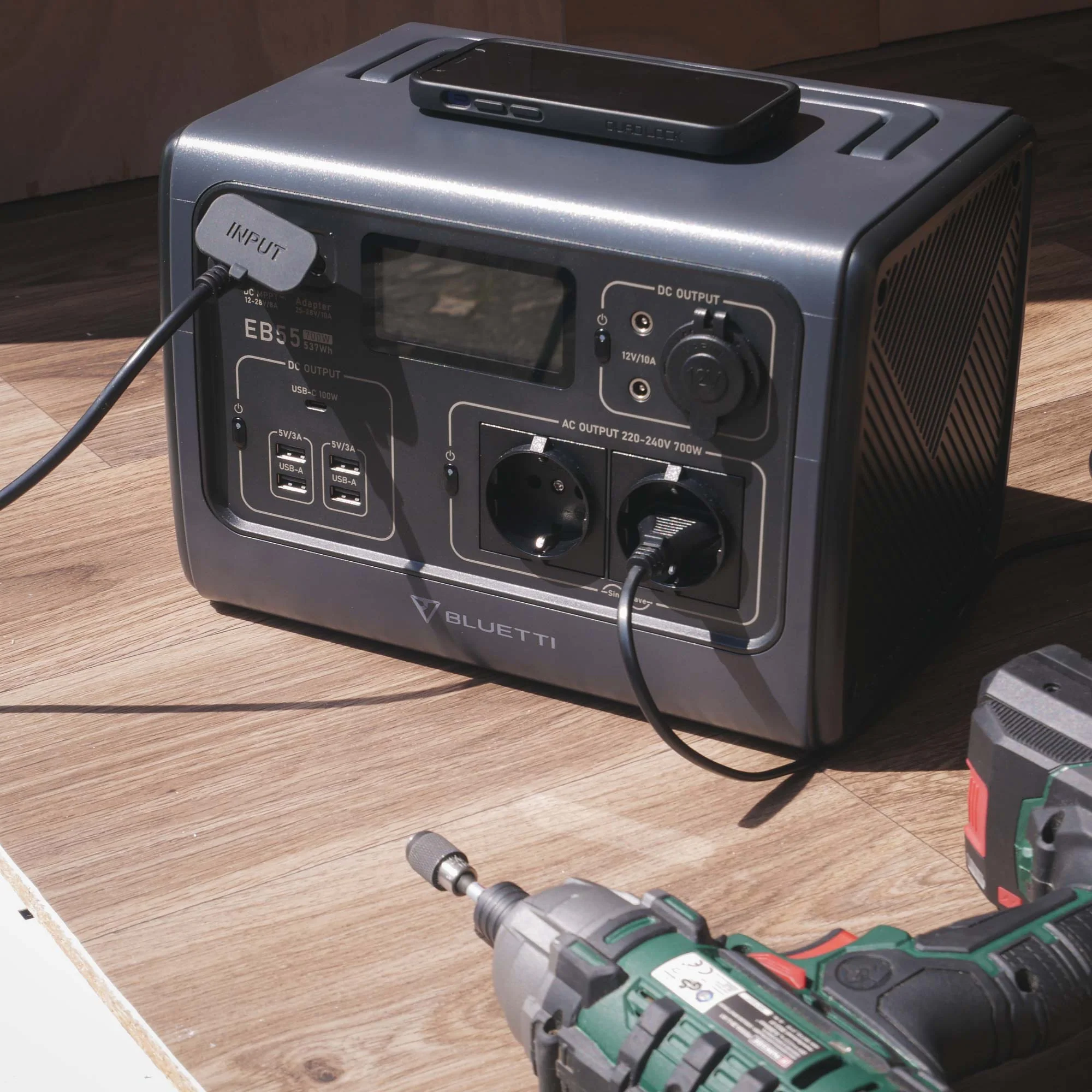 BLUETTI PowerOak EB55 Portable Power Station | 700W 537Wh - Image 3